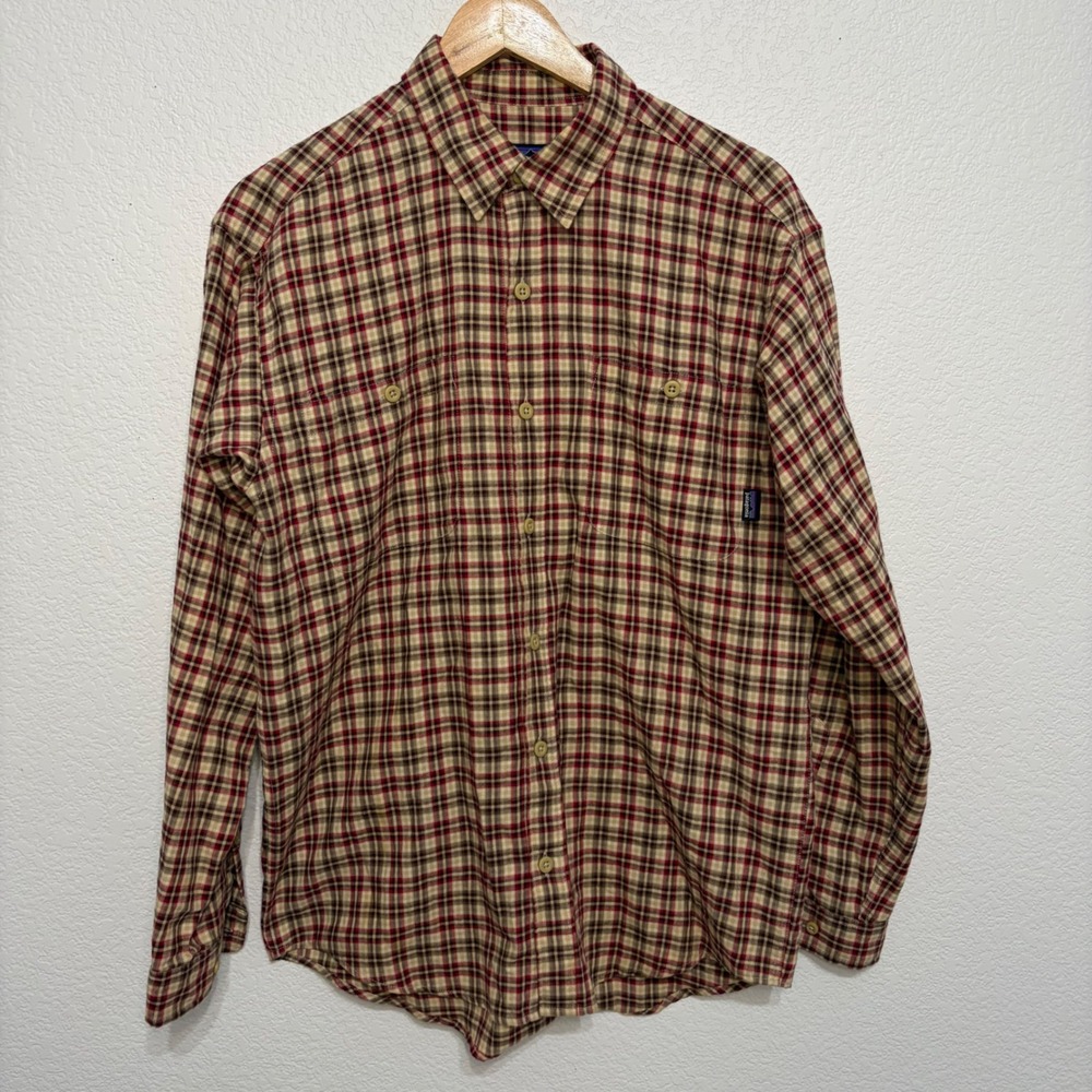 Patagonia Mens Small Organic Cotton Plaid Button Down Shirt Red Tan Long Sleeve